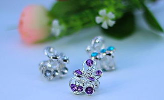 一元飾品市場新寵 兩元店熱銷四葉草小頂夾的批發(fā)貿(mào)易全解析