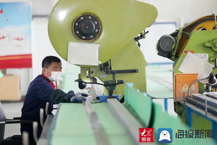 臨港區(qū)草廟子鎮(zhèn)“四新”項(xiàng)目起勢|金貝殼新材料 小身軀撬動(dòng)大產(chǎn)業(yè)的新材料技術(shù)研發(fā)